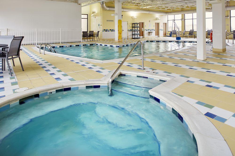 Fairfield Inn & Suites By Marriott Cleveland Beachwood Bagian luar foto